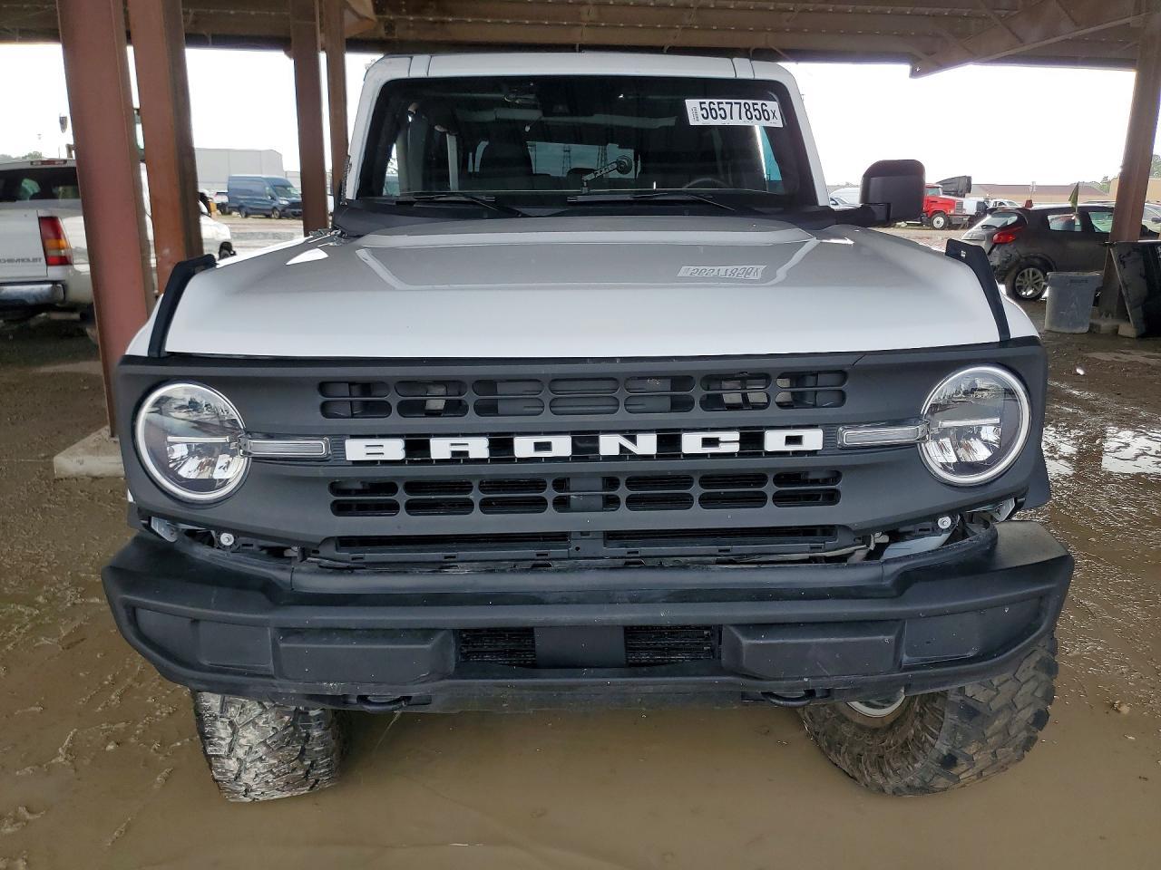 2025 Ford Bronco Big Bend - Image 5