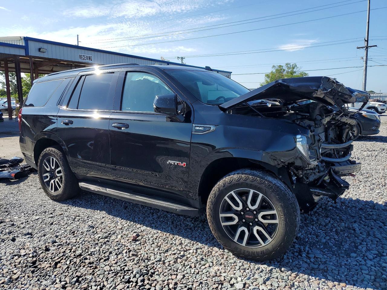 2024 GMC Yukon At4 - Фото 4