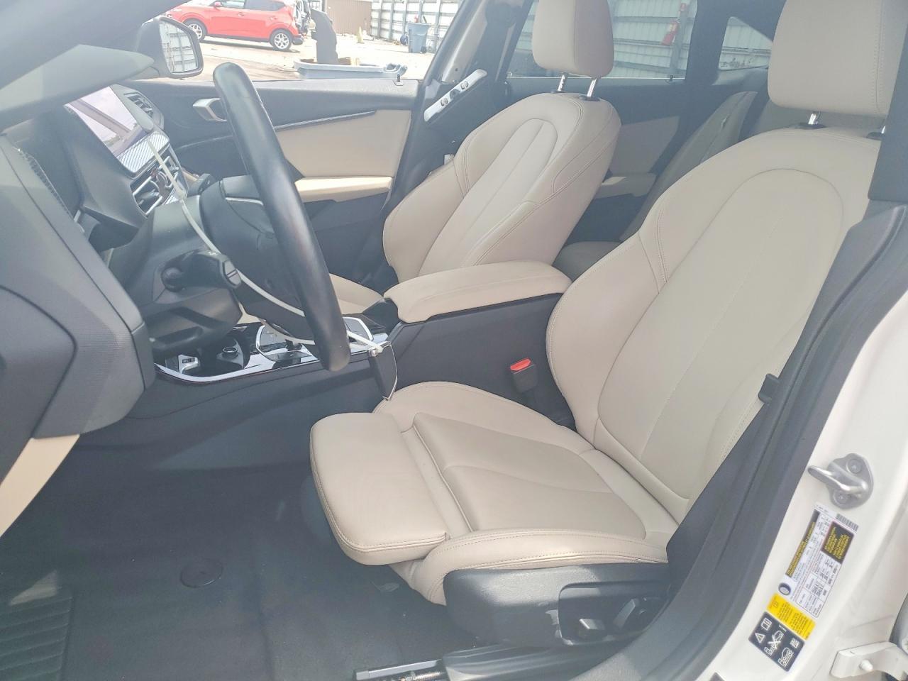 2024 BMW 228Xi - Фото 7