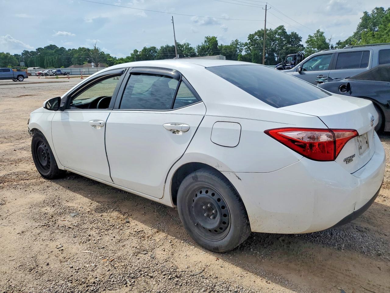 2019 Toyota Corolla Le - Image 2
