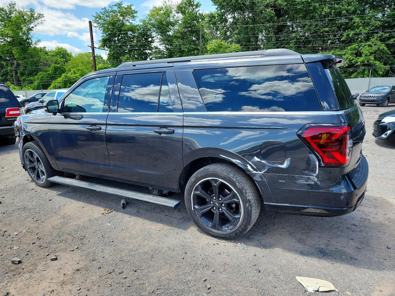 2023 Ford Expedition Max Limited - Фото 2