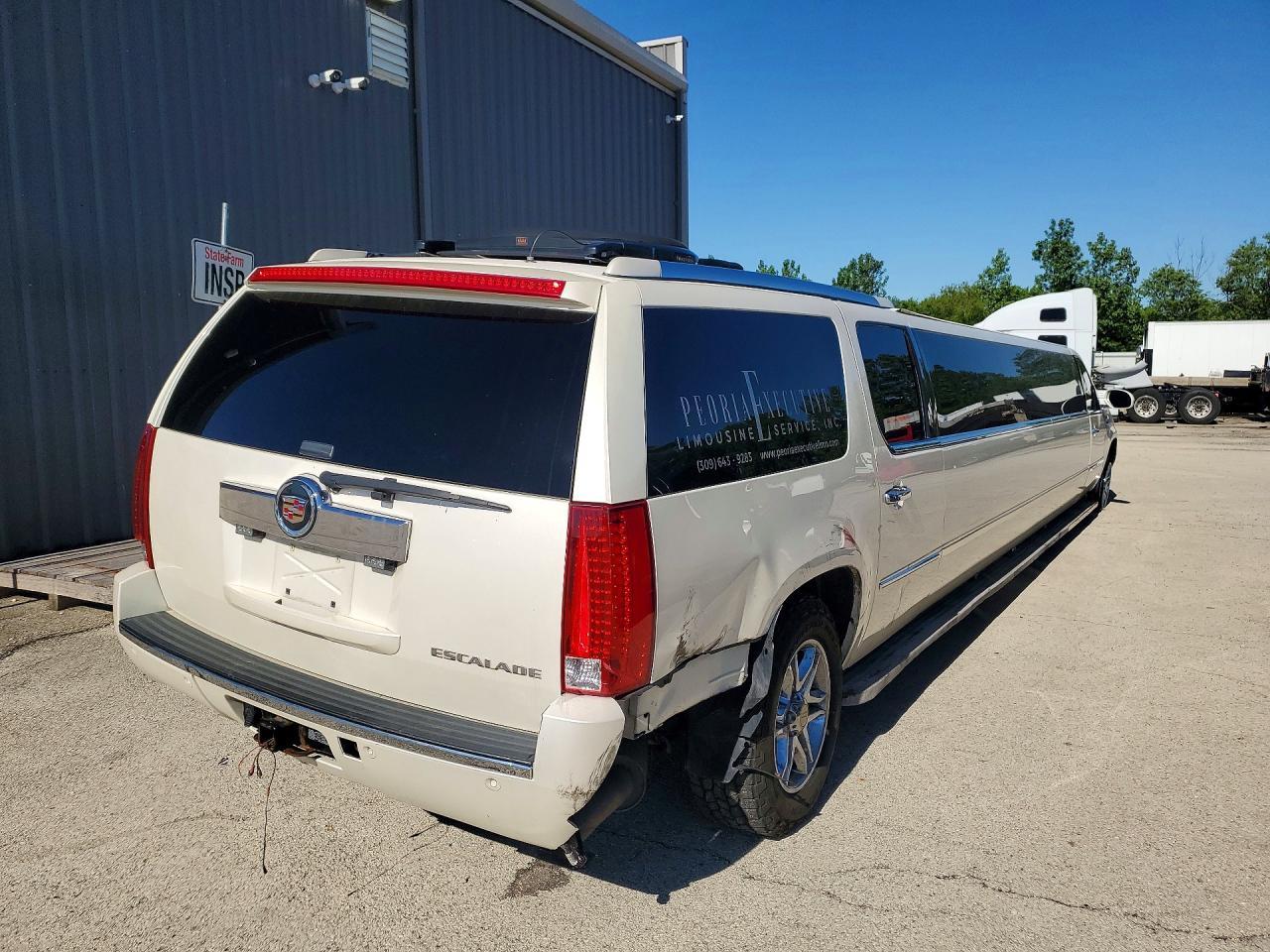 2008 Cadillac Escalade Esv - Image 3