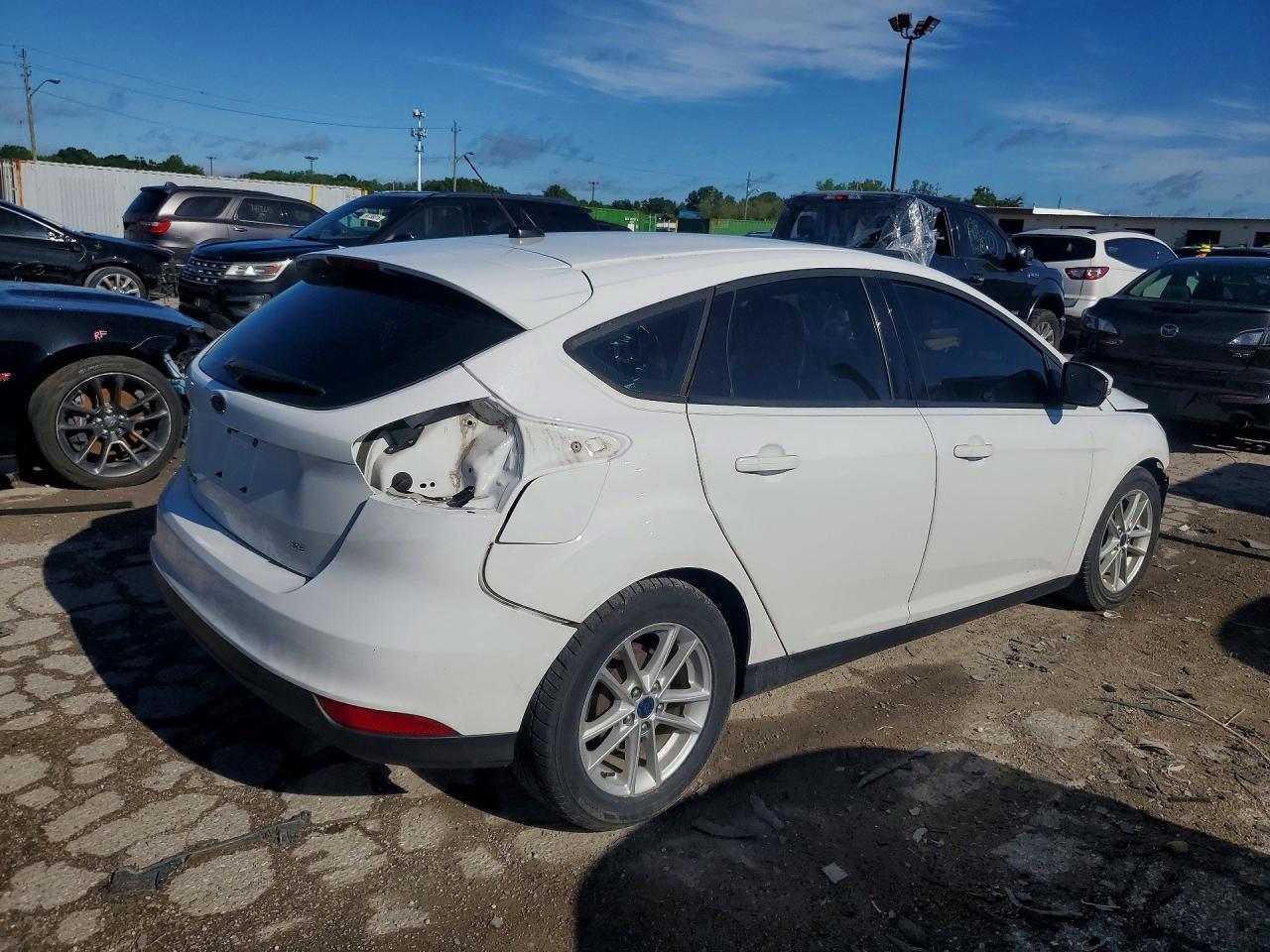 2017 Ford Focus Se - Фото 3