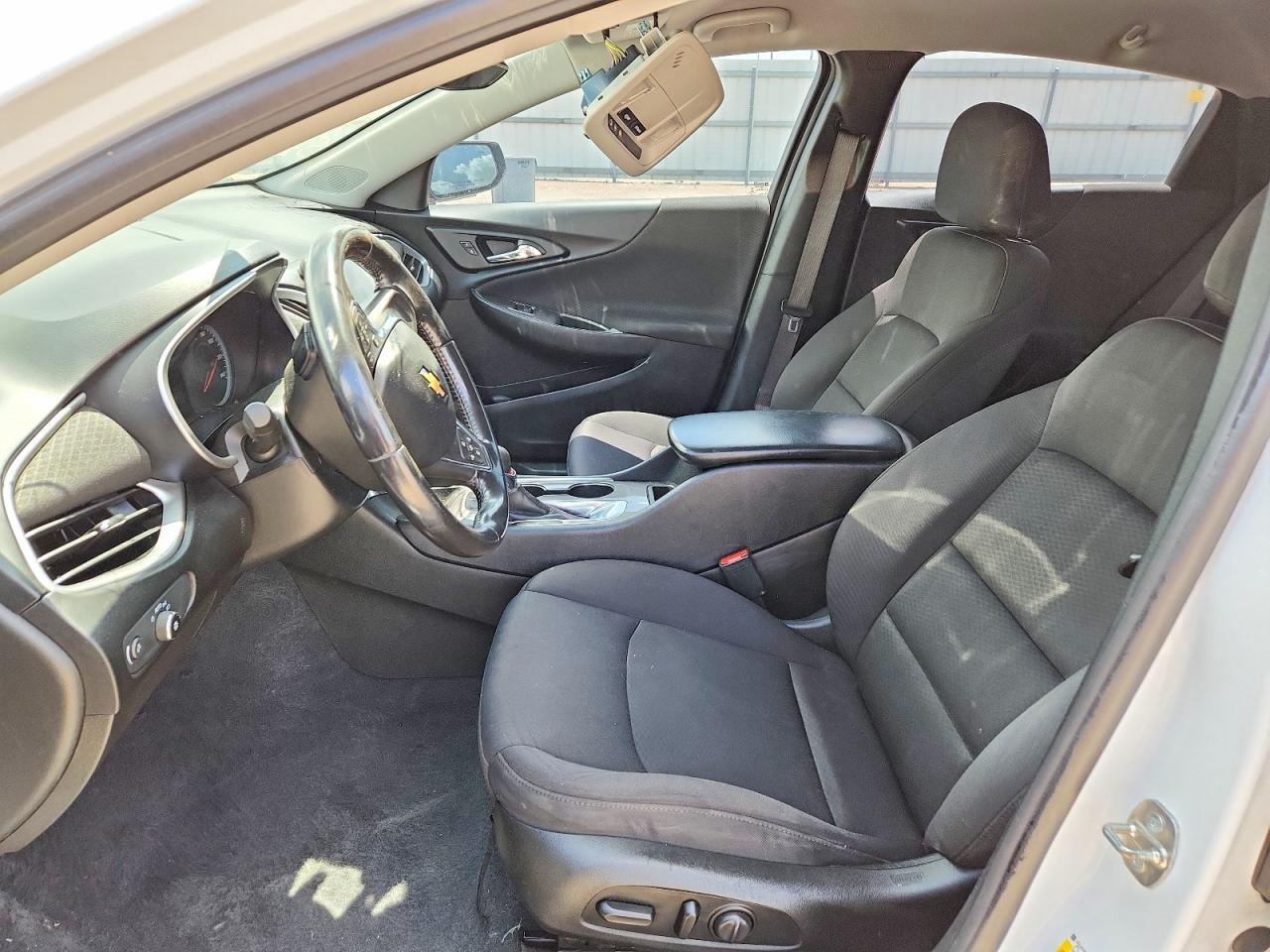 2021 Chevrolet Malibu - Image 7