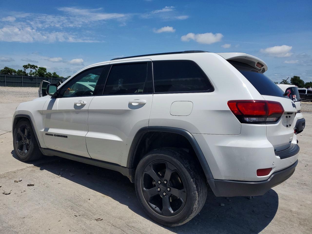 2020 Jeep Grand Cherokee Laredo - Image 2