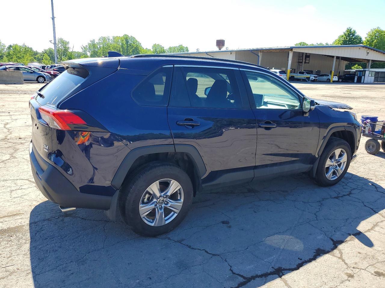 2025 Toyota Rav4 Xle - Фото 3