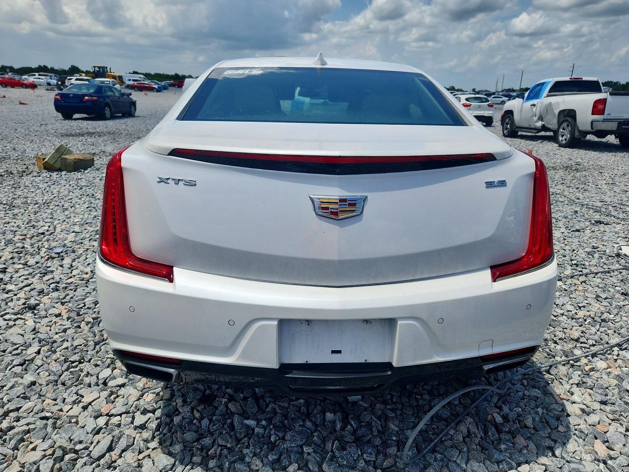 2019 Cadillac Xts Luxury - Image 6