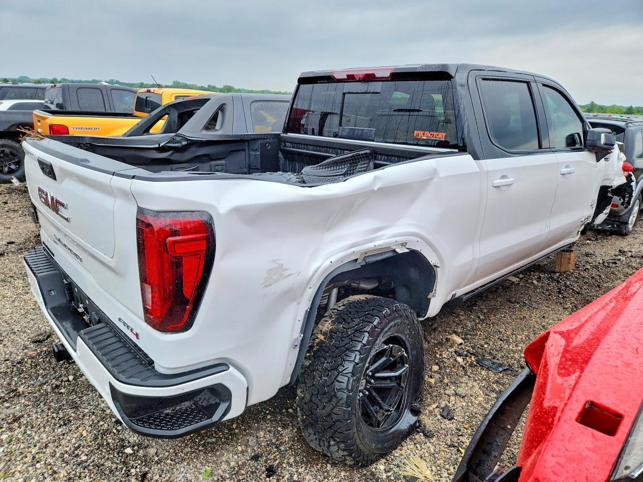 2025 GMC Sierra K1500 At4 - Фото 3