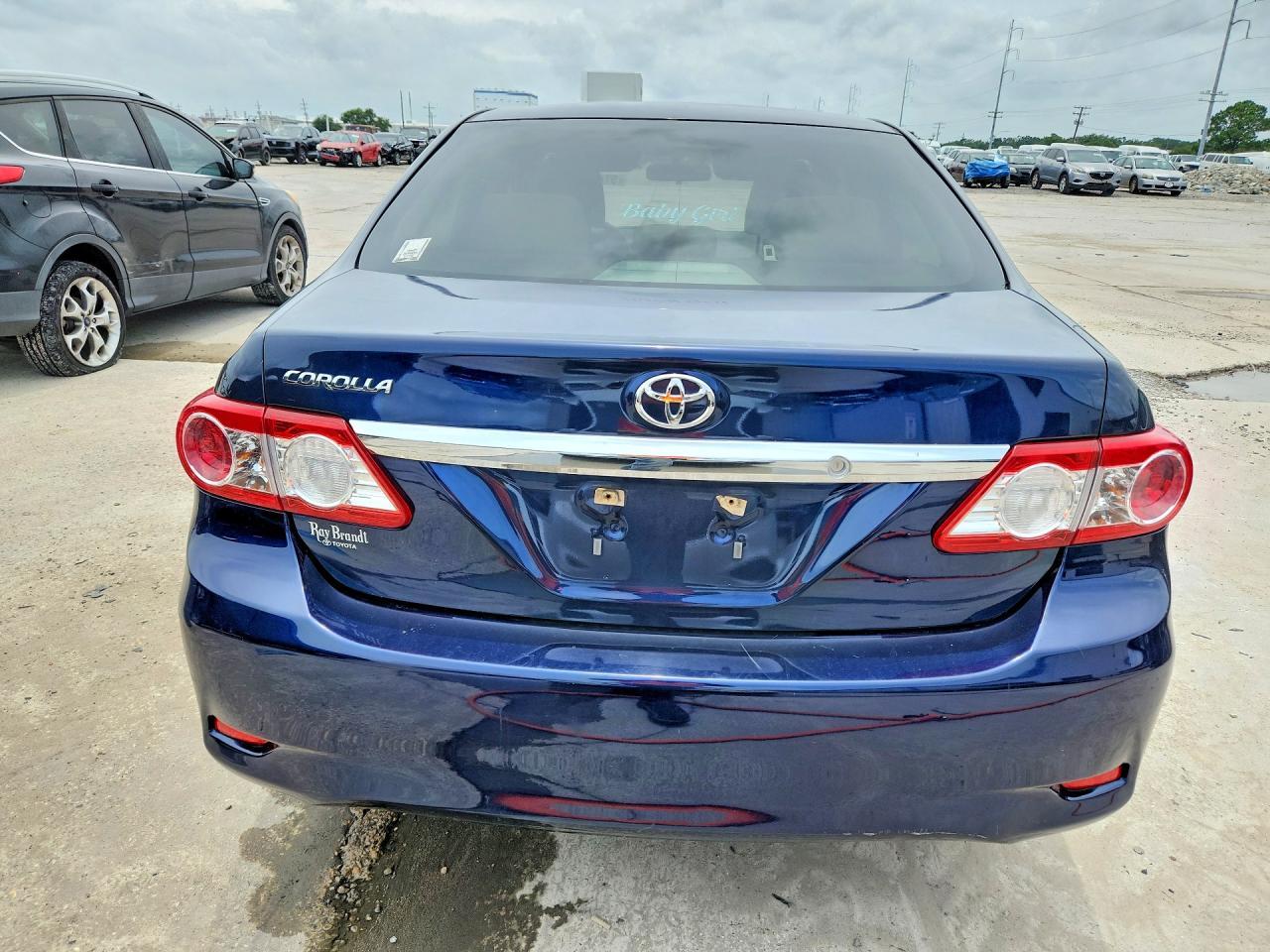2013 Toyota Corolla L - Фото 6