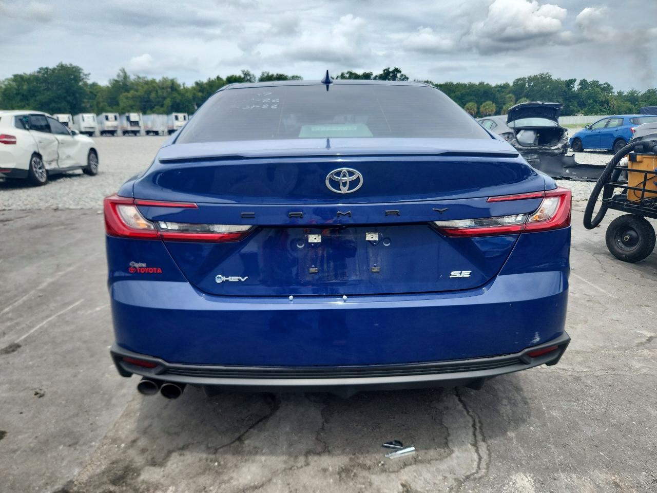 2026 Toyota Camry Se - Фото 6