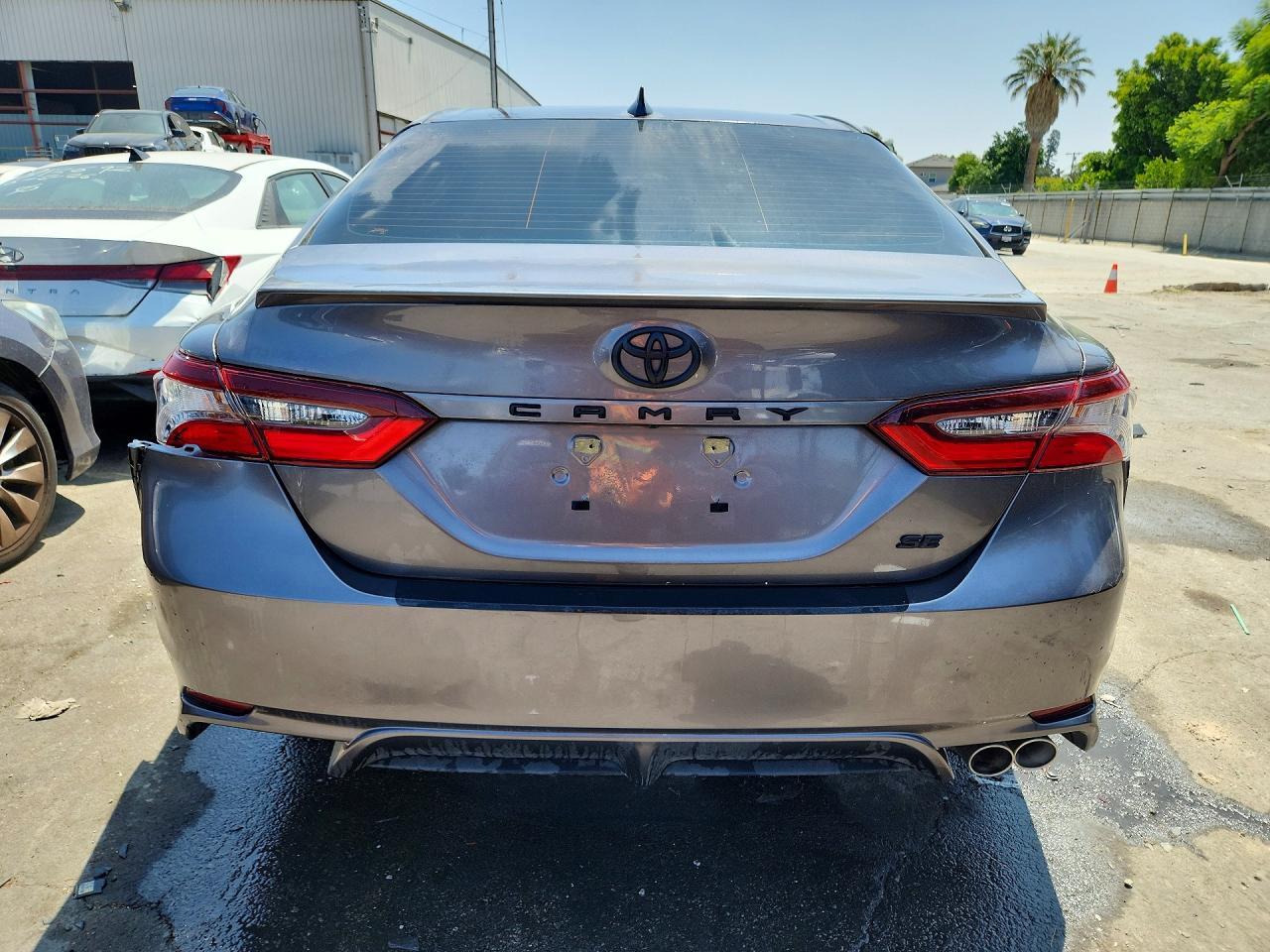 2023 Toyota Camry Se - Фото 6