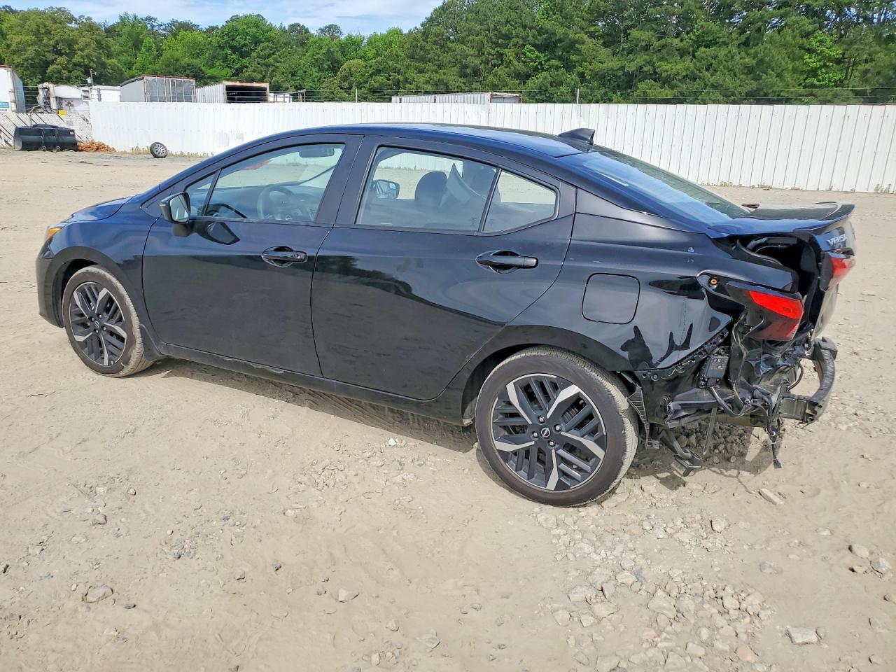 2025 Nissan Versa Sr - Фото 2