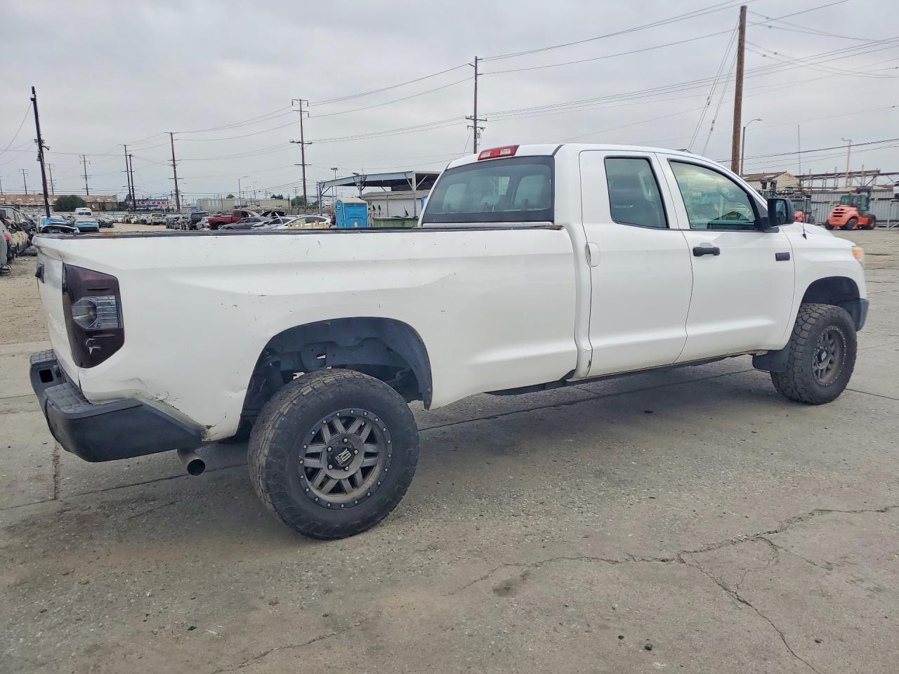 2015 Toyota Tundra Sr - Фото 3