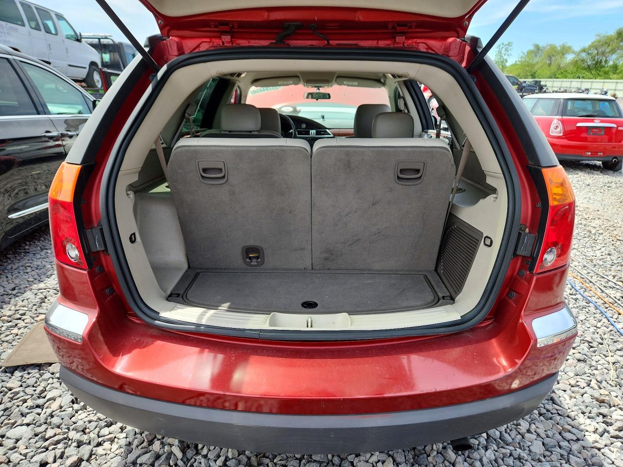 2005 Chrysler Pacifica Touring - Image 6