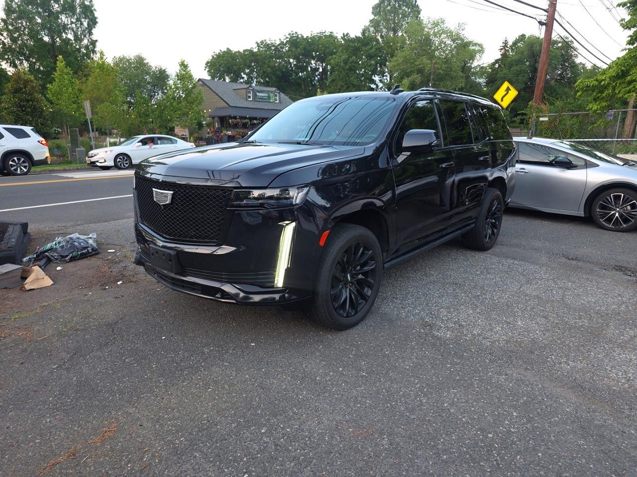 2023 Cadillac Escalade Sport - Image 2