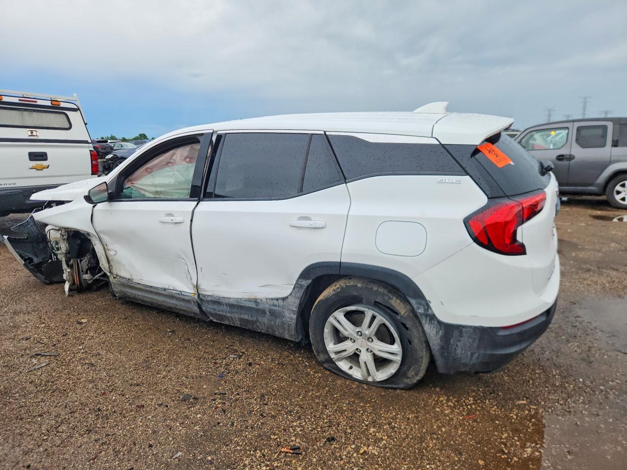 2019 GMC Terrain Sle - Image 2