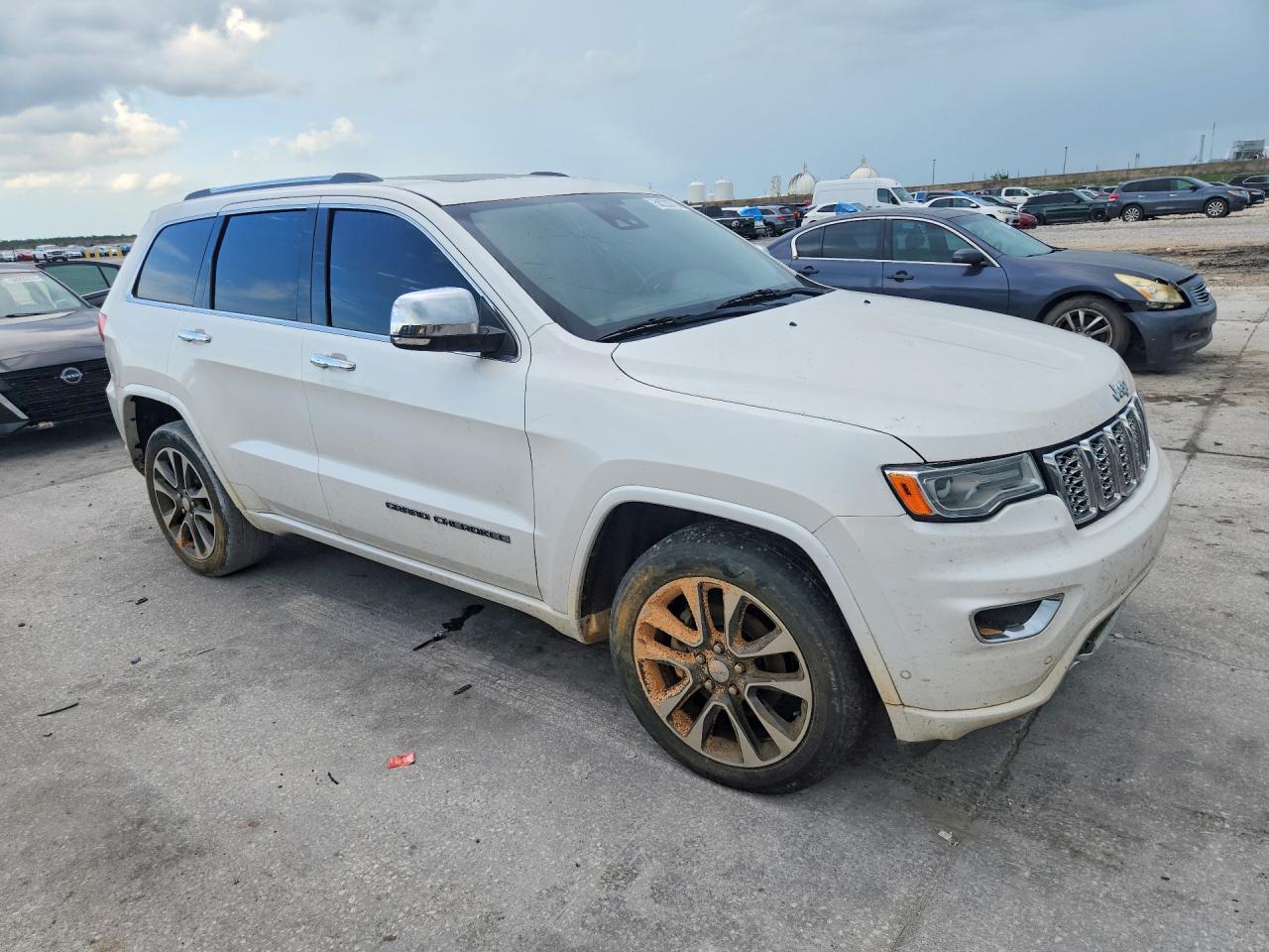 2017 Jeep Grand Cherokee Overland - Фото 4