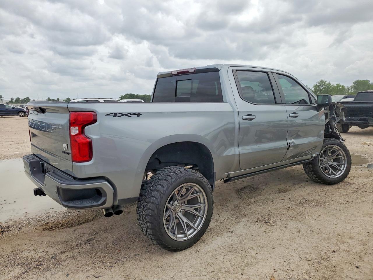2024 Chevrolet Silverado K1500 Rst - Фото 3