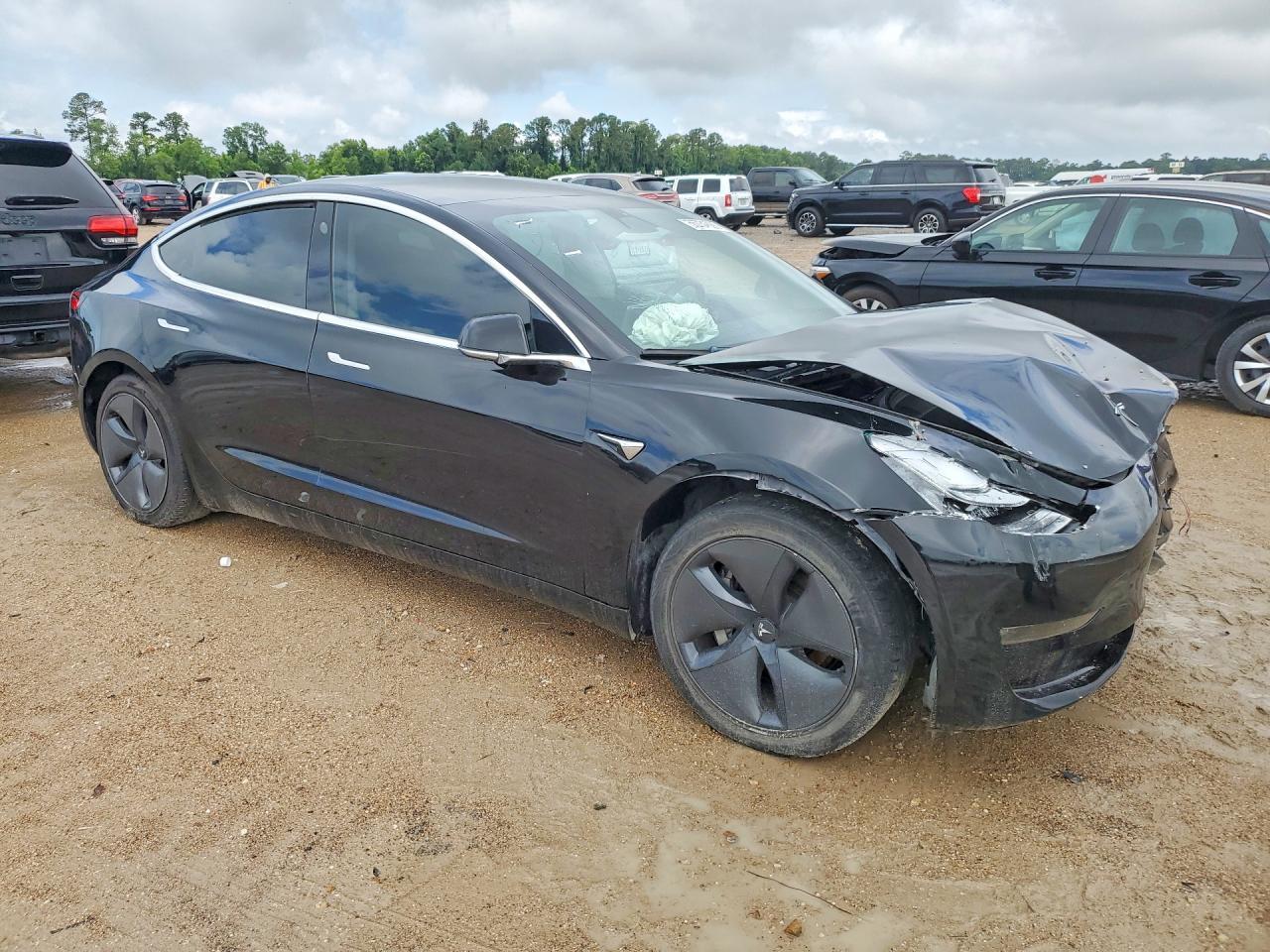 2019 Tesla Model 3 - Image 4