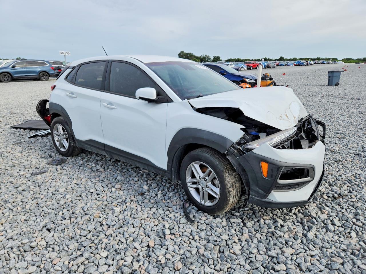 2021 Hyundai Kona Se - Фото 4