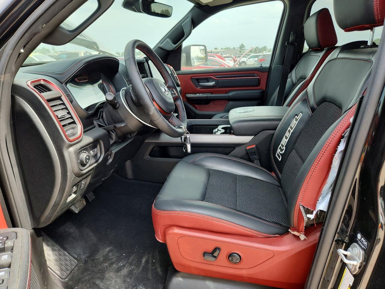 2025 Ram 1500 Rebel - Фото 7