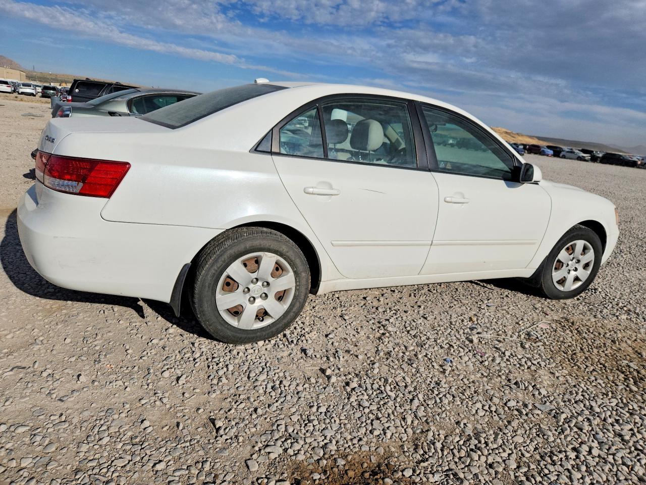 2008 Hyundai Sonata - Image 3