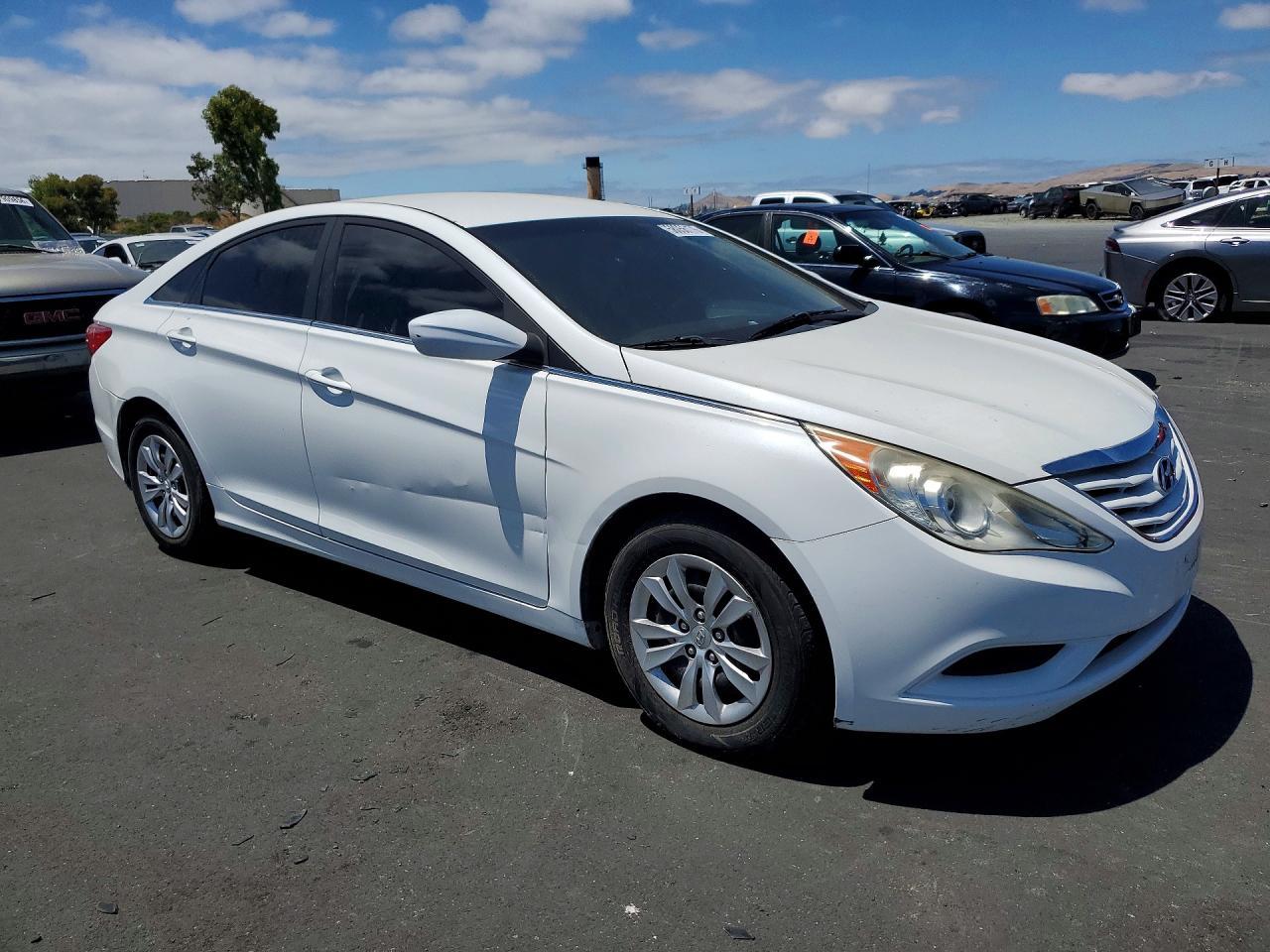 2012 Hyundai Sonata Gls - Image 4