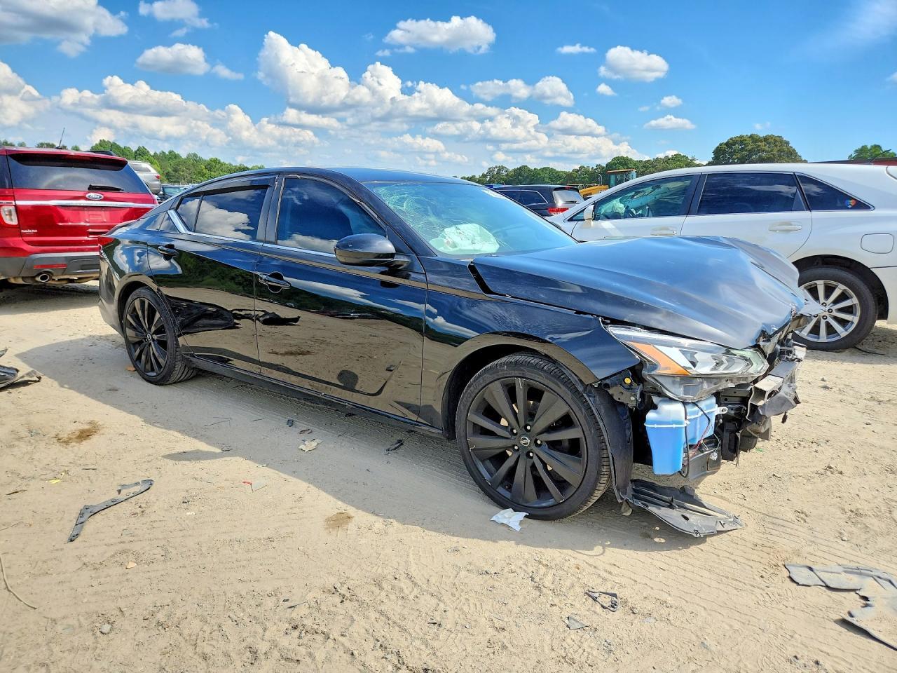 2019 Nissan Altima Sr - Image 4