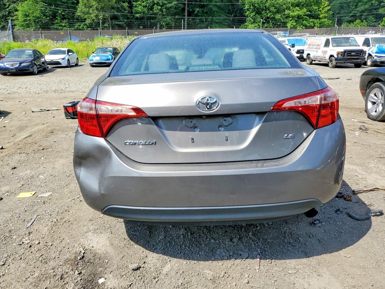 2017 Toyota Corolla Le - Image 6