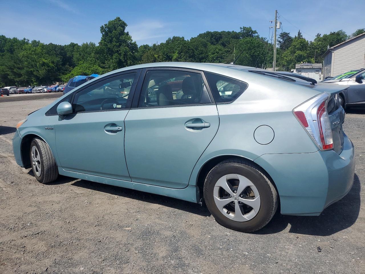 2014 Toyota Prius Two - Фото 2