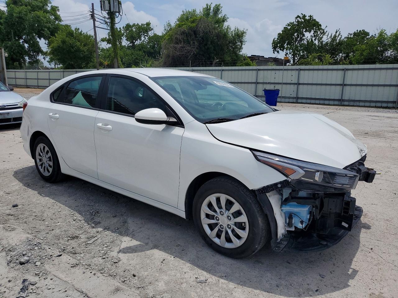 2023 Kia Forte Lx - Image 4