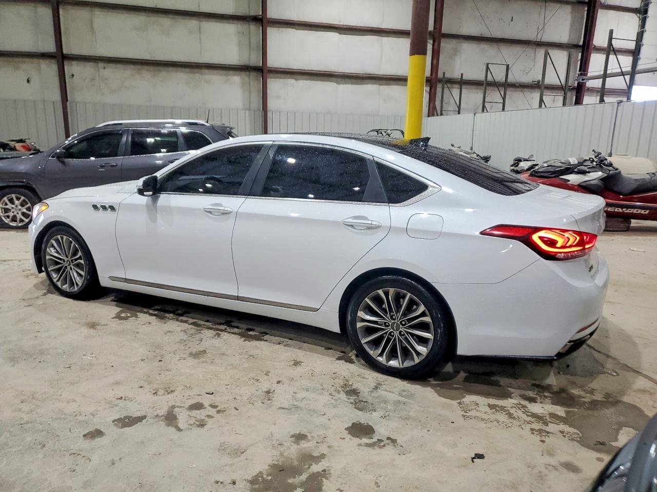 2015 Hyundai Genesis 3.8L - Image 2