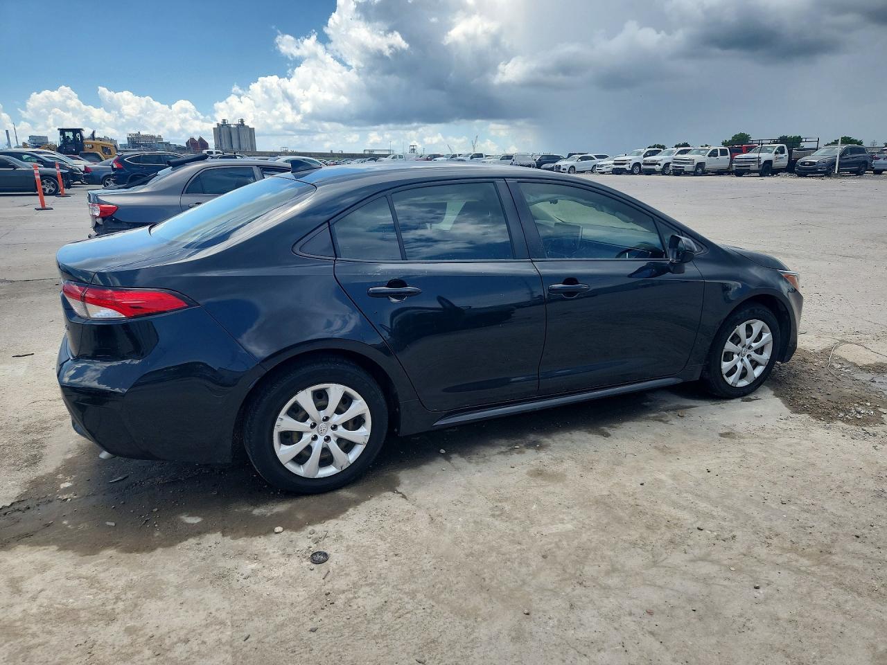 2020 Toyota Corolla Le - Image 3