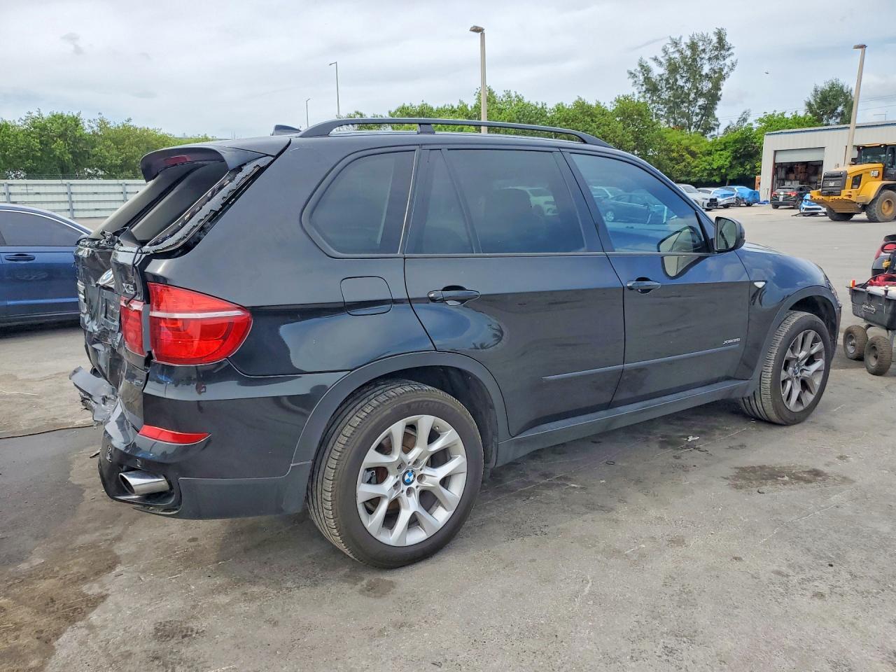 2012 BMW X5 xDrive35I - Фото 3