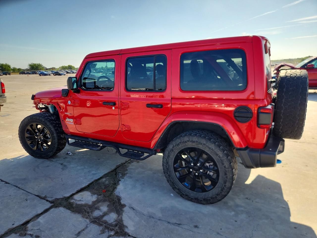 2022 Jeep Wrangler Unlimited Sahara 4Xe - Фото 2