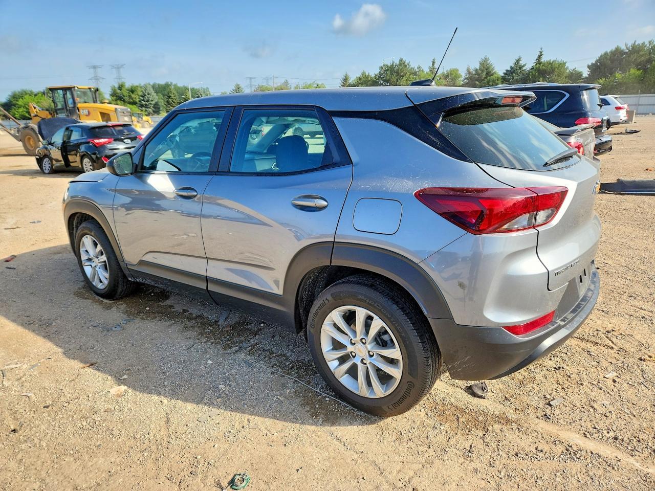 2023 Chevrolet Trailblazer Ls - Фото 2