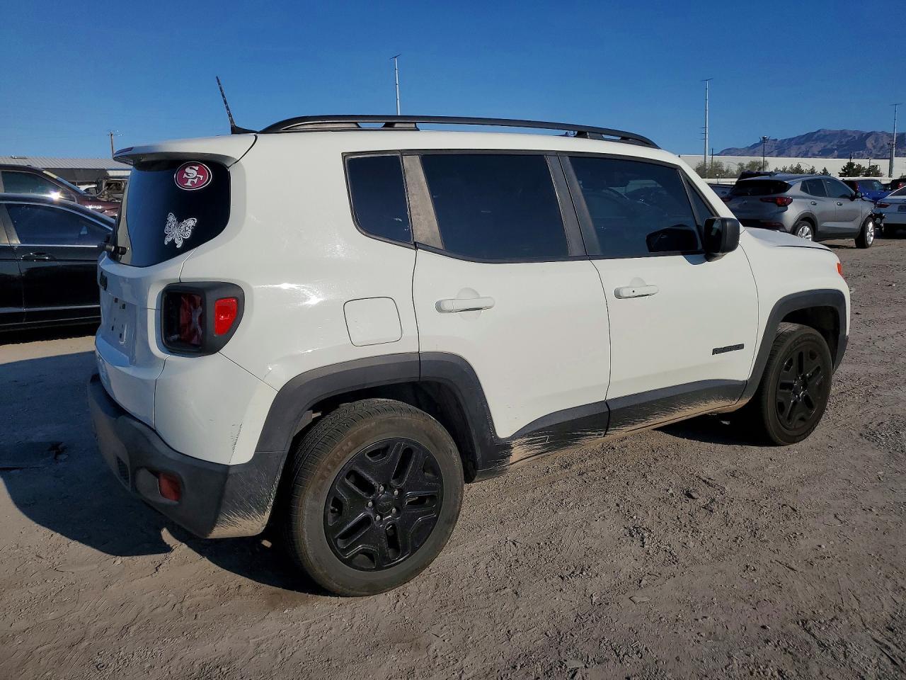 2018 Jeep Renegade Sport - Image 3