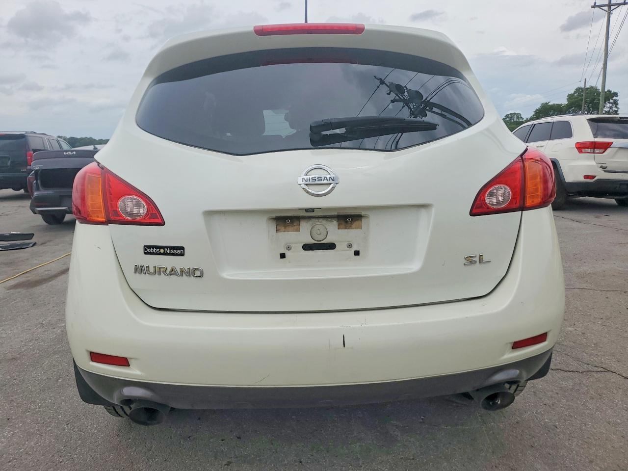 2010 Nissan Murano S - Фото 6