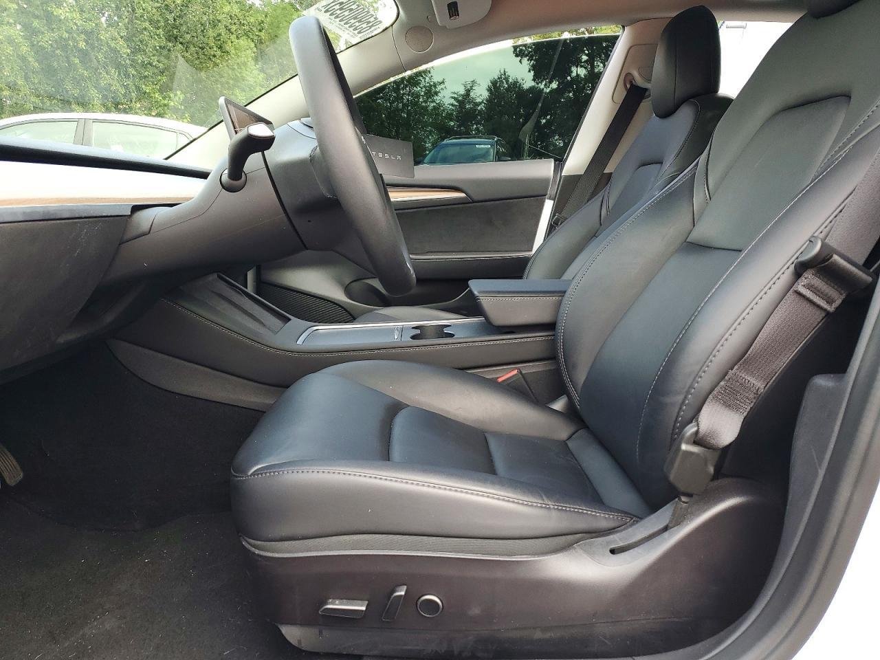 2022 Tesla Model 3 - Фото 7