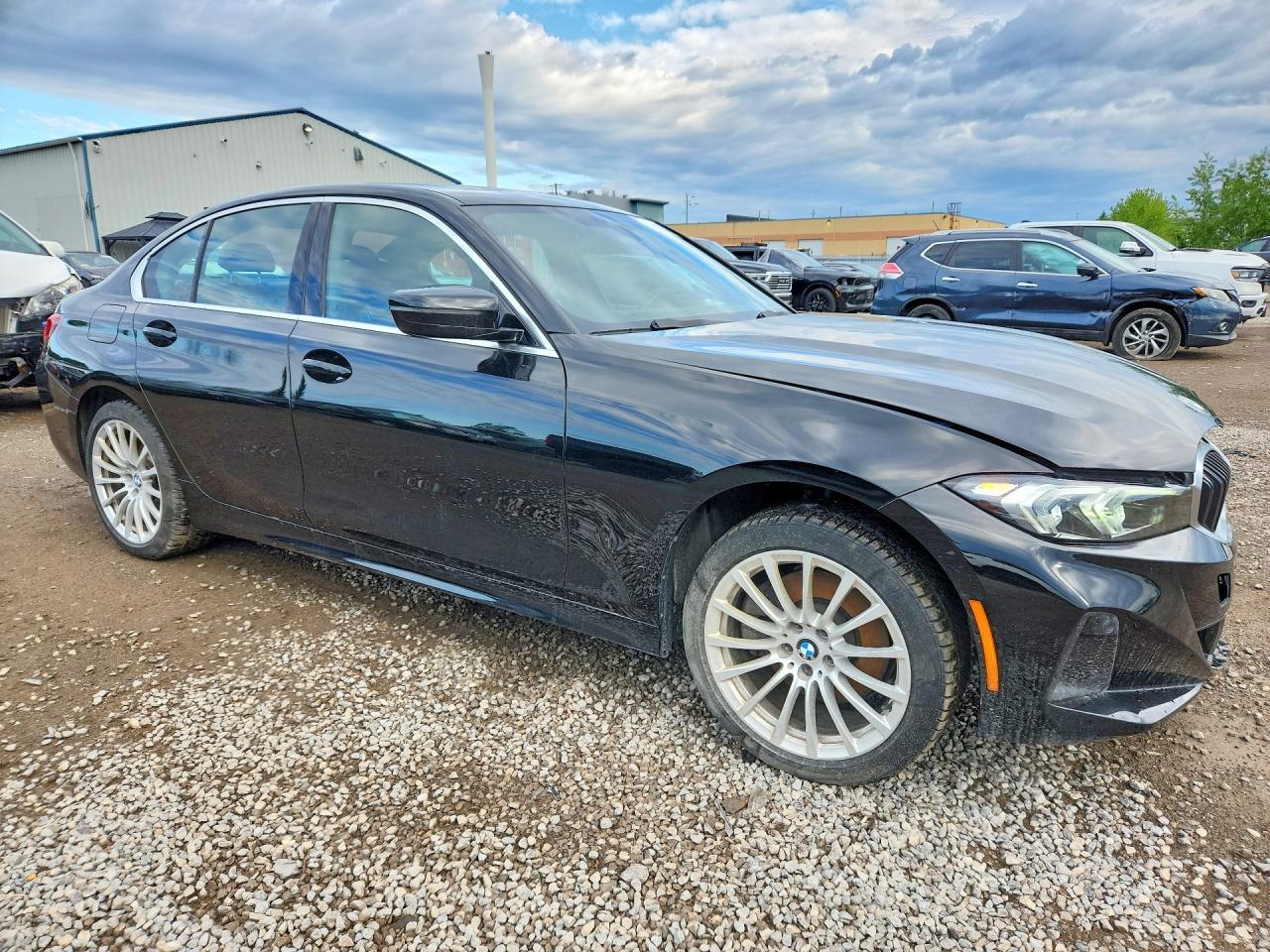 2024 BMW 330Xi - Фото 4