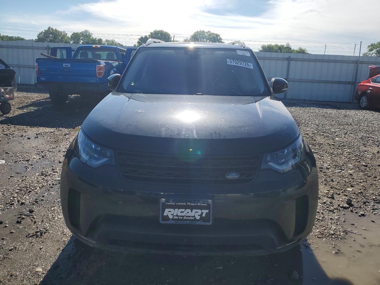 2017 Land Rover Discovery First Edition - Image 5