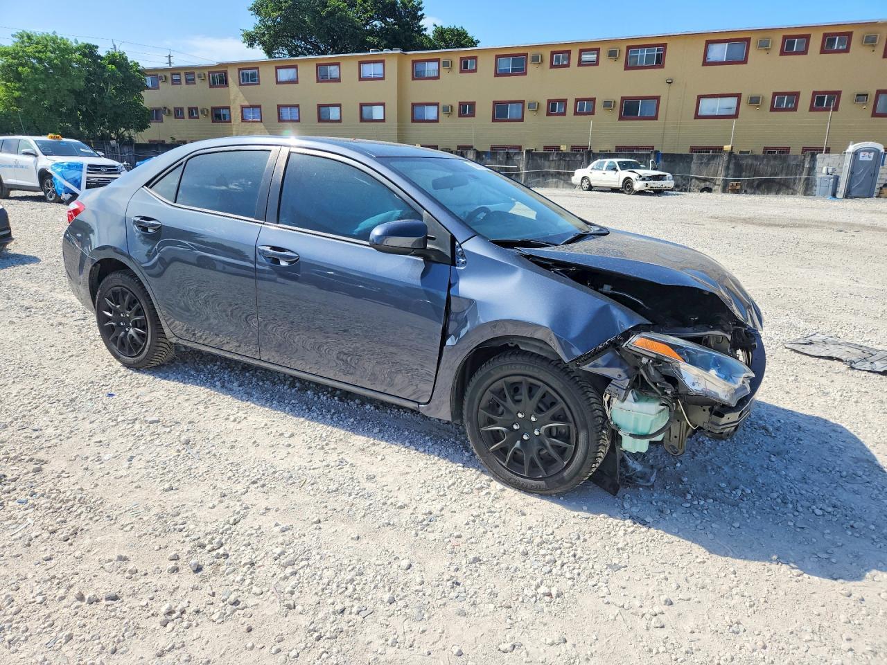 2016 Toyota Corolla Le - Image 4