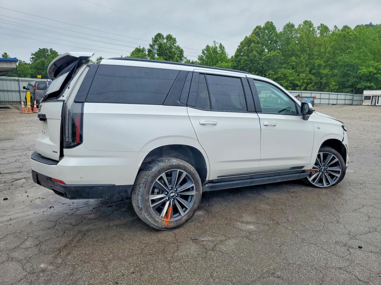 2025 Cadillac Escalade Sport - Фото 3