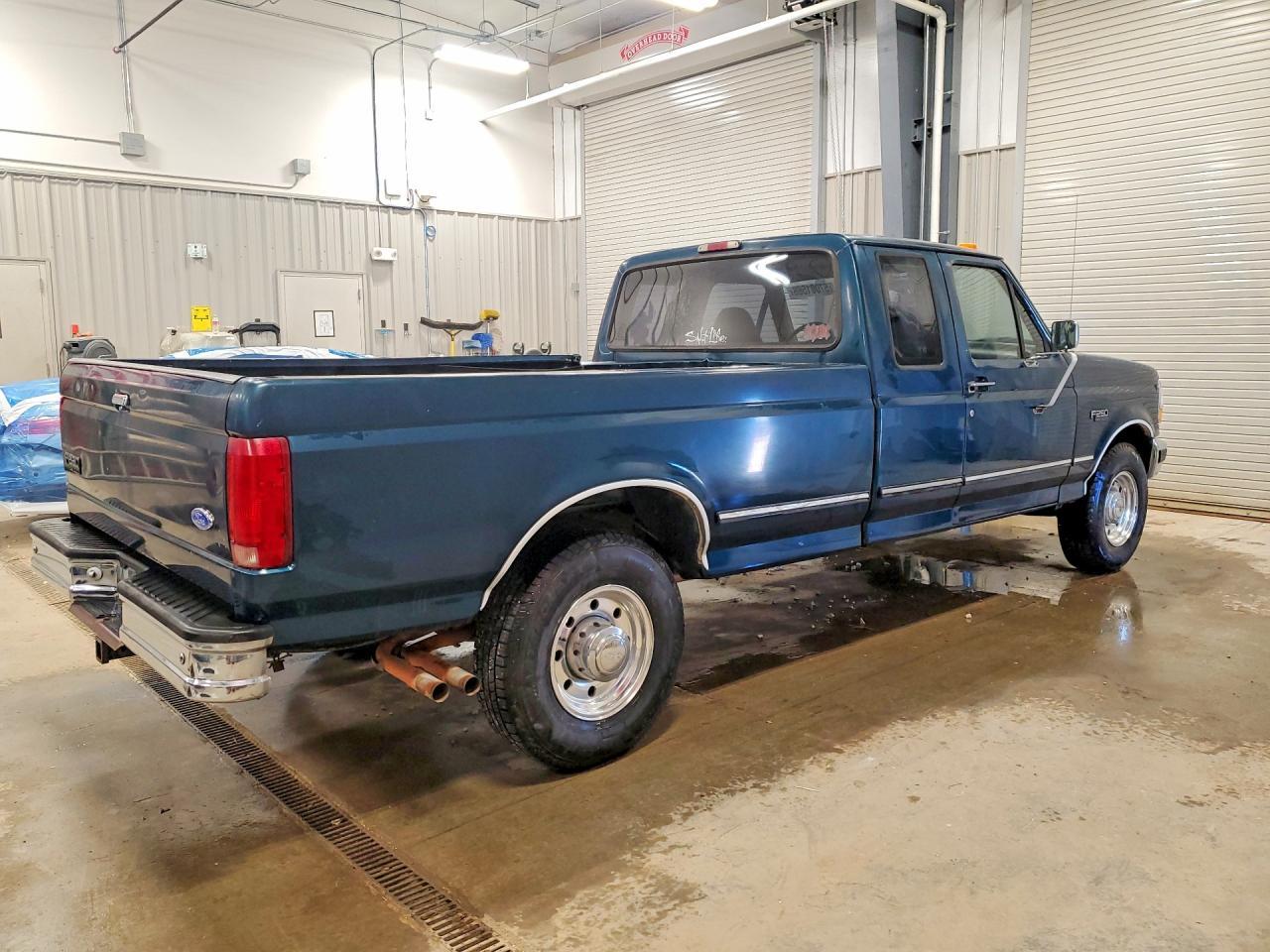 1997 Ford F250 - Фото 3