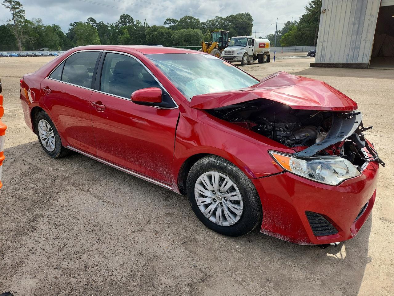 2012 Toyota Camry Le - Фото 4