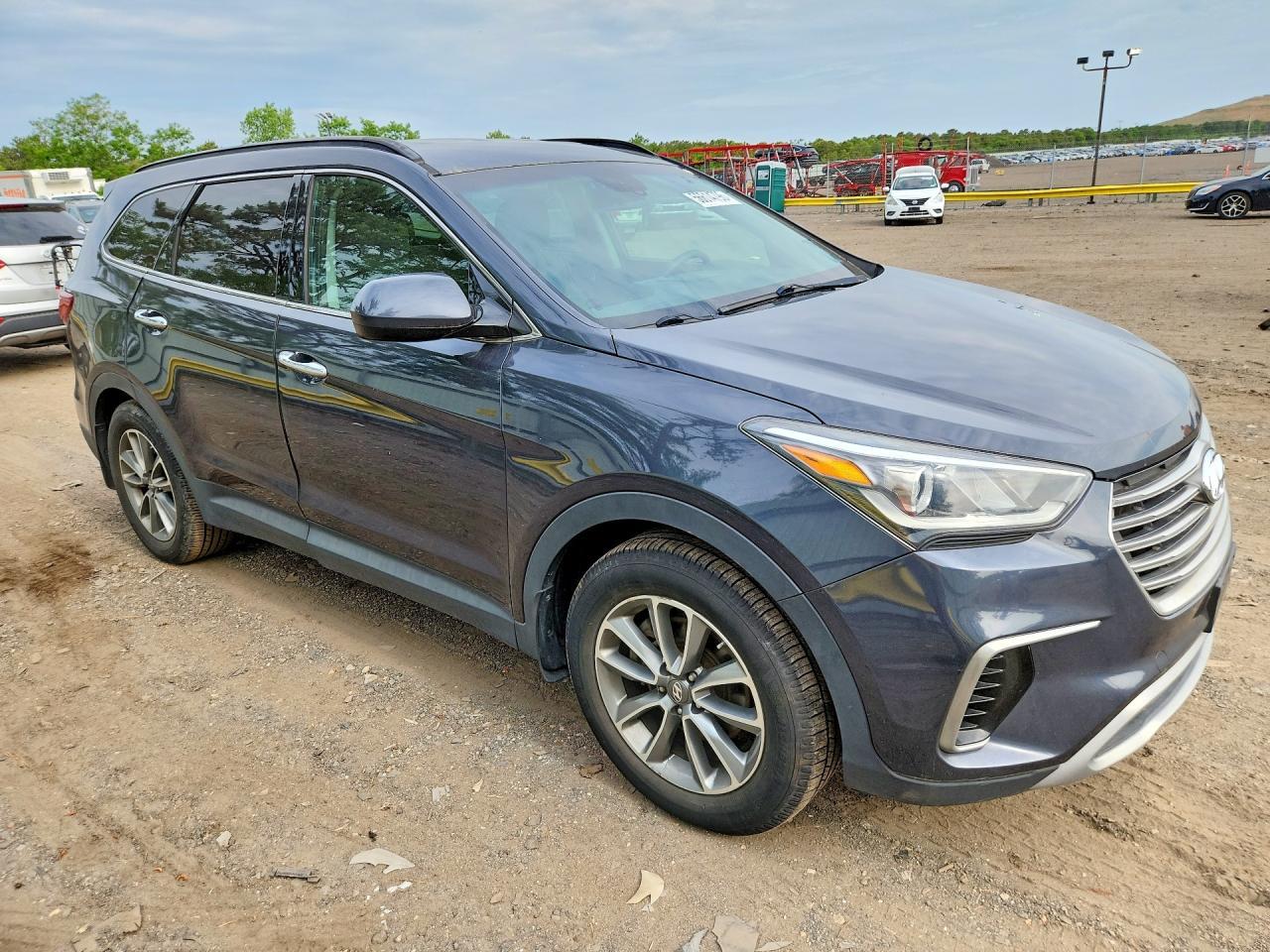 2017 Hyundai Santa Fe Se - Фото 4