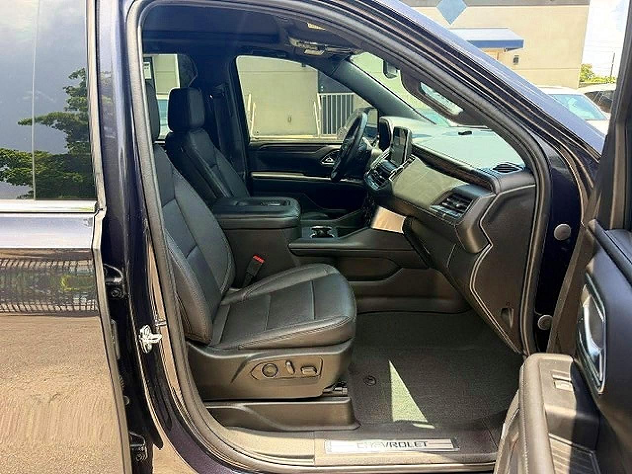 2023 Chevrolet Suburban C1500 Lt - Image 7