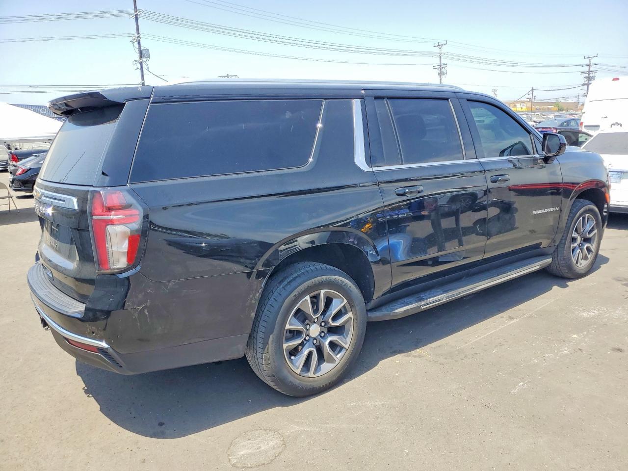 2023 Chevrolet Suburban K1500 Ls - Фото 3