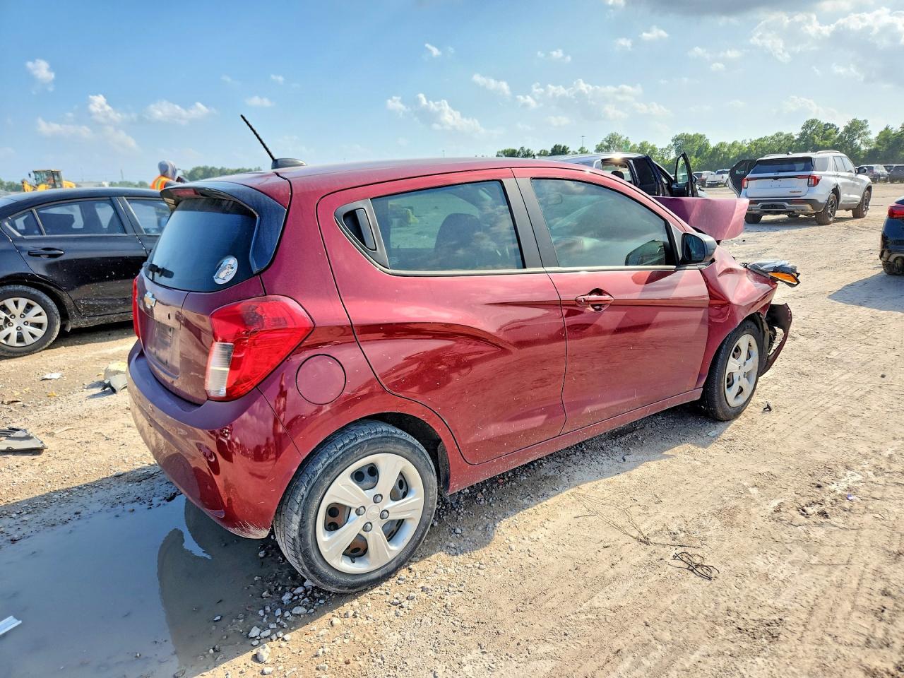 2022 Chevrolet Spark Ls - Фото 3