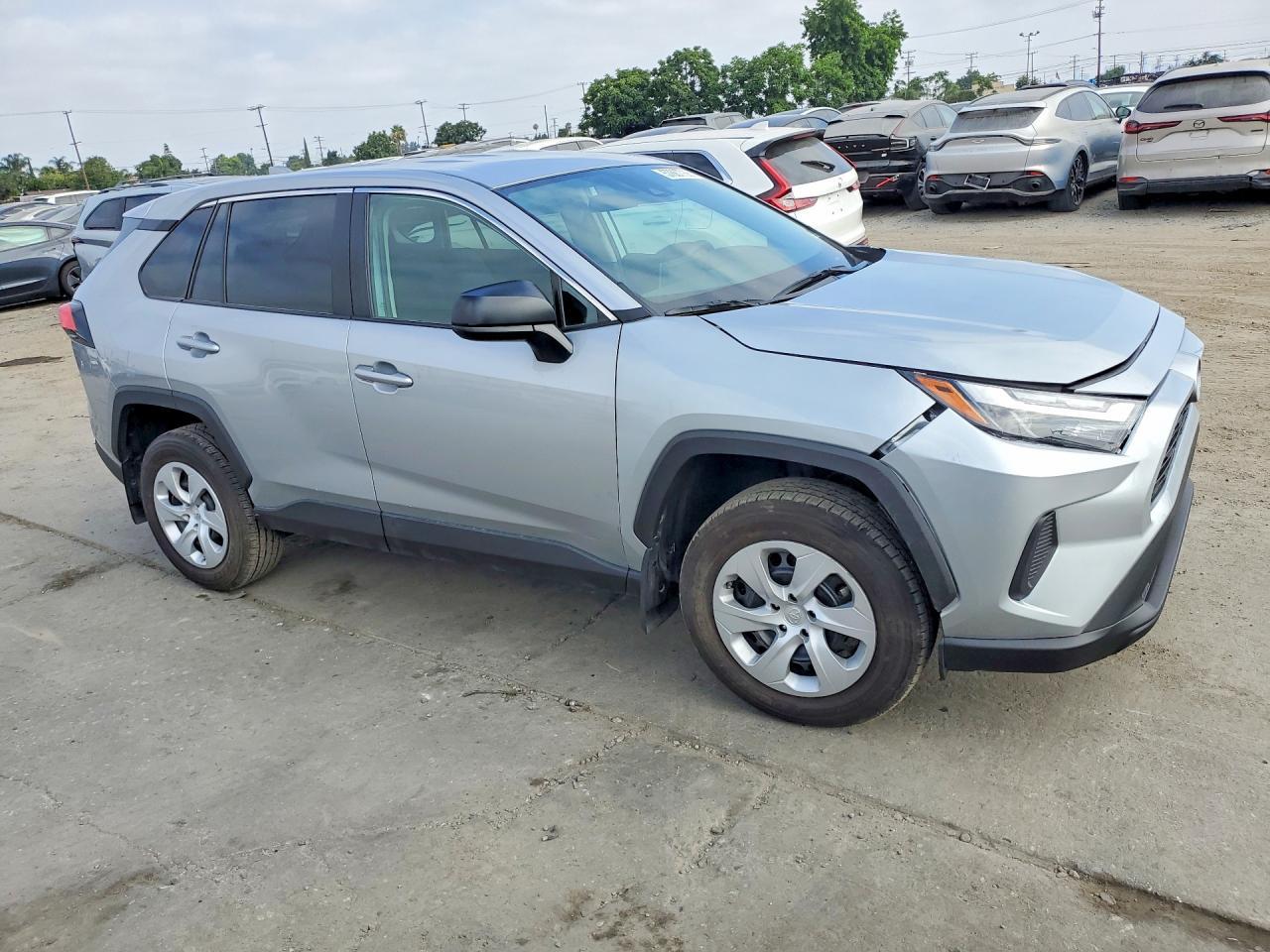 2024 Toyota Rav4 Le - Фото 4